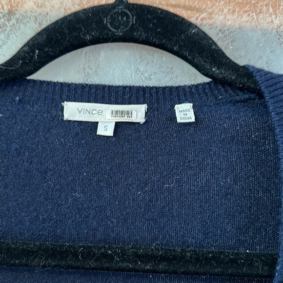 Vince Navy Cashmere sweater Size Small - Picture 2 of 2